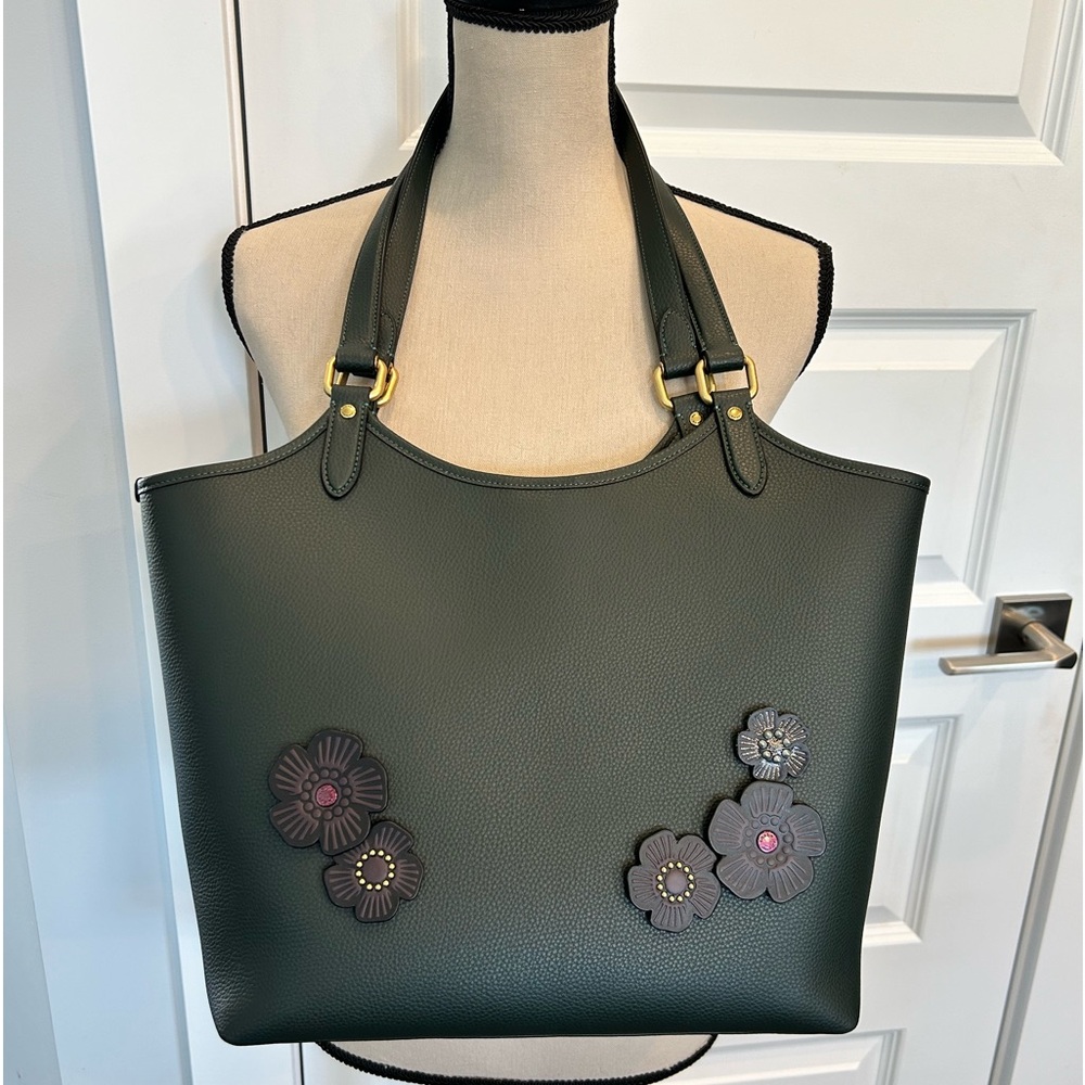 NWOT Coach Day Tote with Tea Rose Appliqués